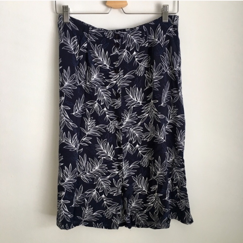 LAST CALL ⭐️ 90s vintage button front skirt